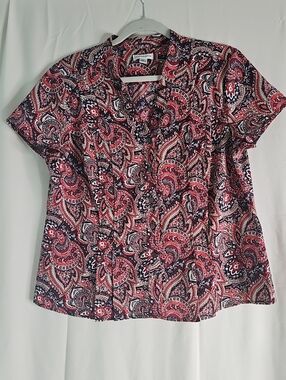 Croft & Barrow Red and Black Paisley Short-Sleeve Blouse